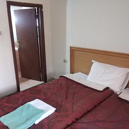 Queen Ayloa Hotel&Restaurant Madaba Eksteriør billede