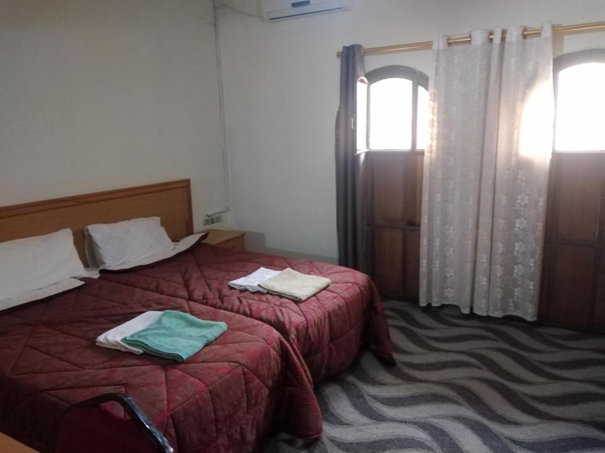 Queen Ayloa Hotel&Restaurant Madaba Eksteriør billede