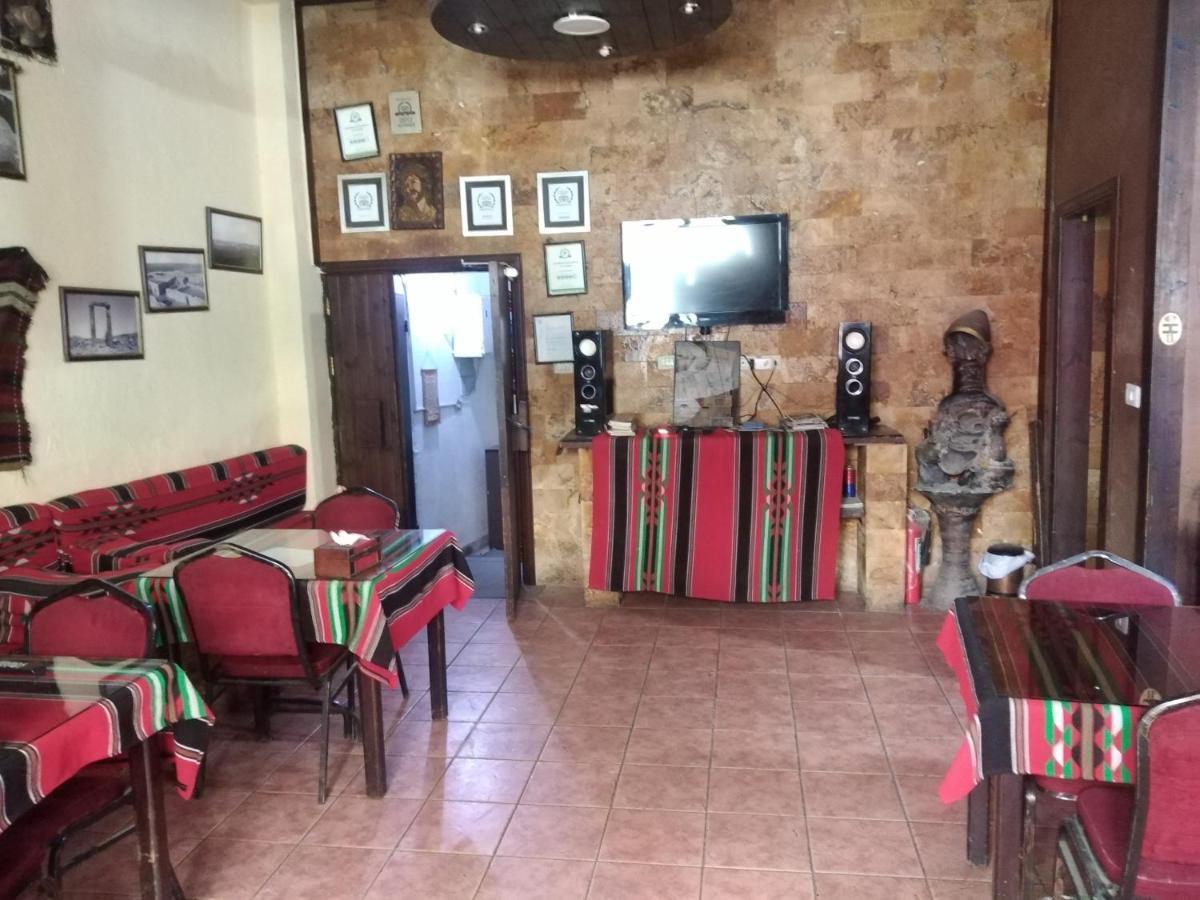 Queen Ayloa Hotel&Restaurant Madaba Eksteriør billede