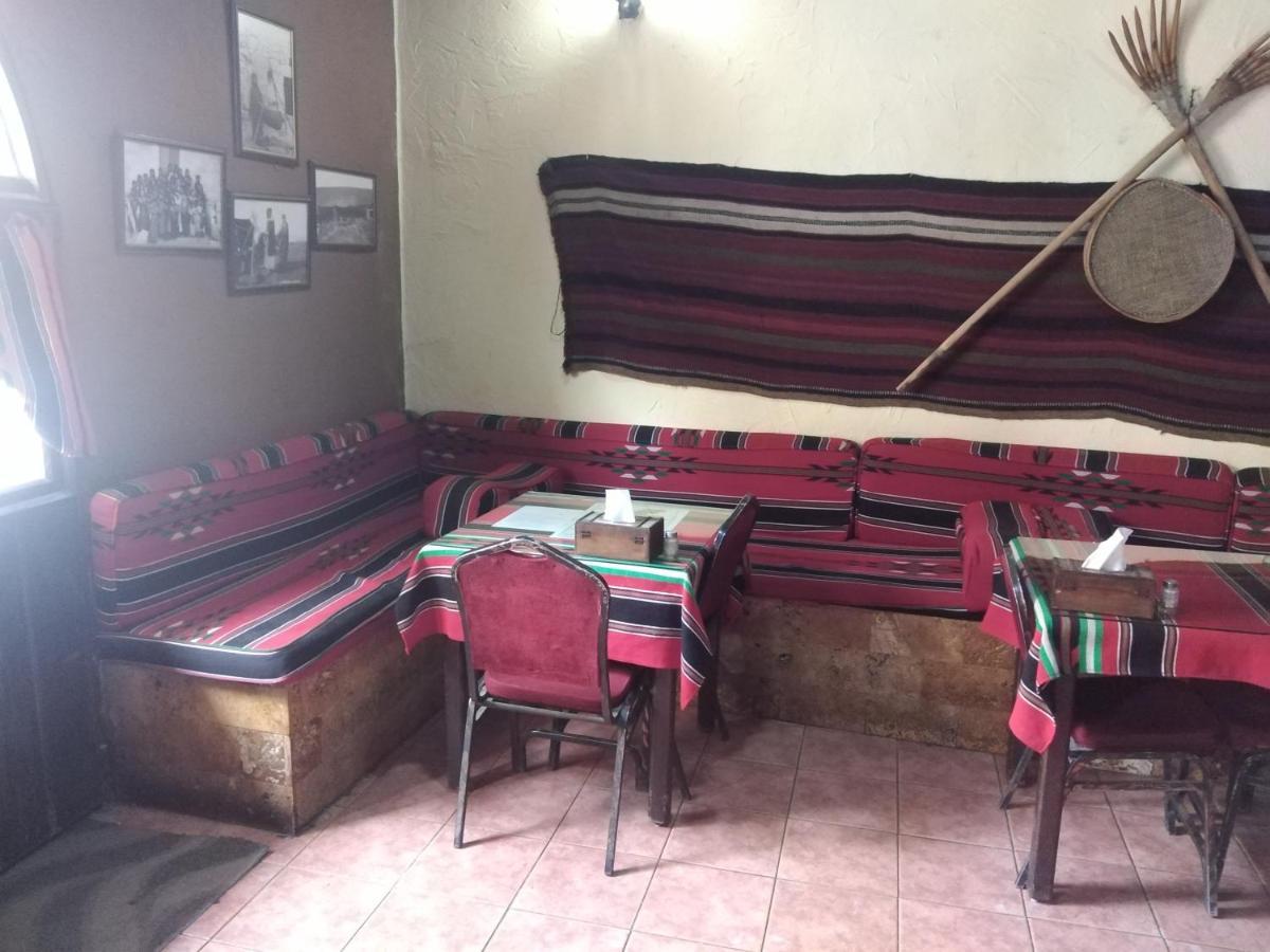 Queen Ayloa Hotel&Restaurant Madaba Eksteriør billede